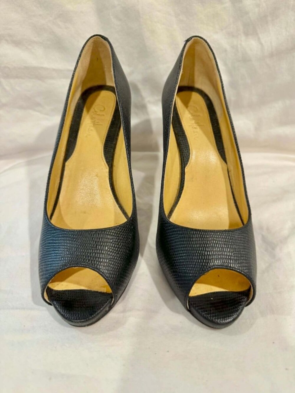 Cole Haan Embossed Leather Peep-Toe Heeel 5M